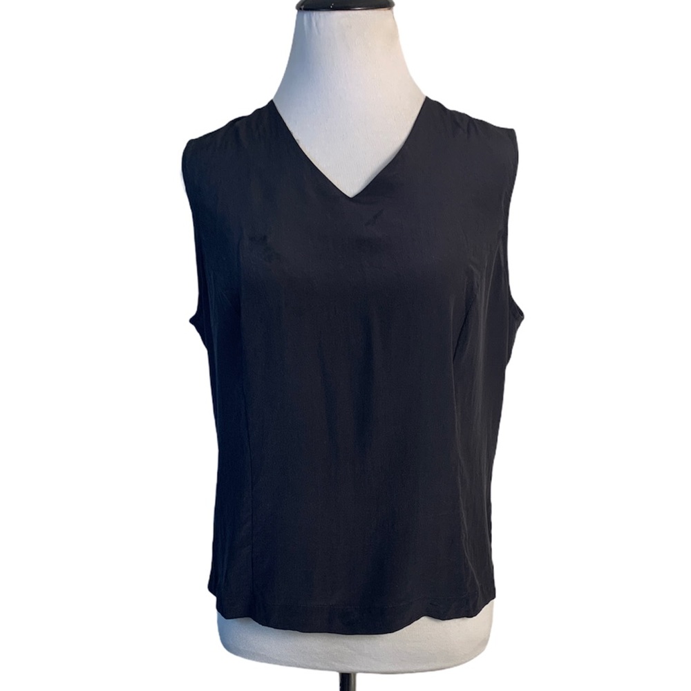 New York City Design Co Sleeveless Silk Top